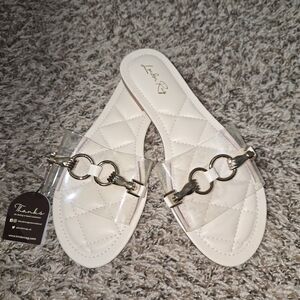 Loevan Cream and Gold Slide Sandals